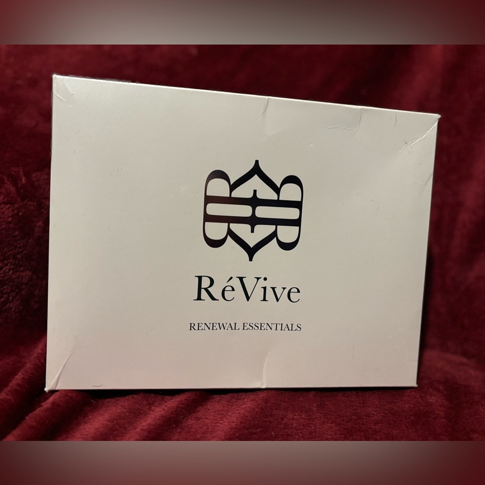 RéVive Renewal Set- Renewal Cream, Eye Cream, Night Cream & Foaming Cleanser
